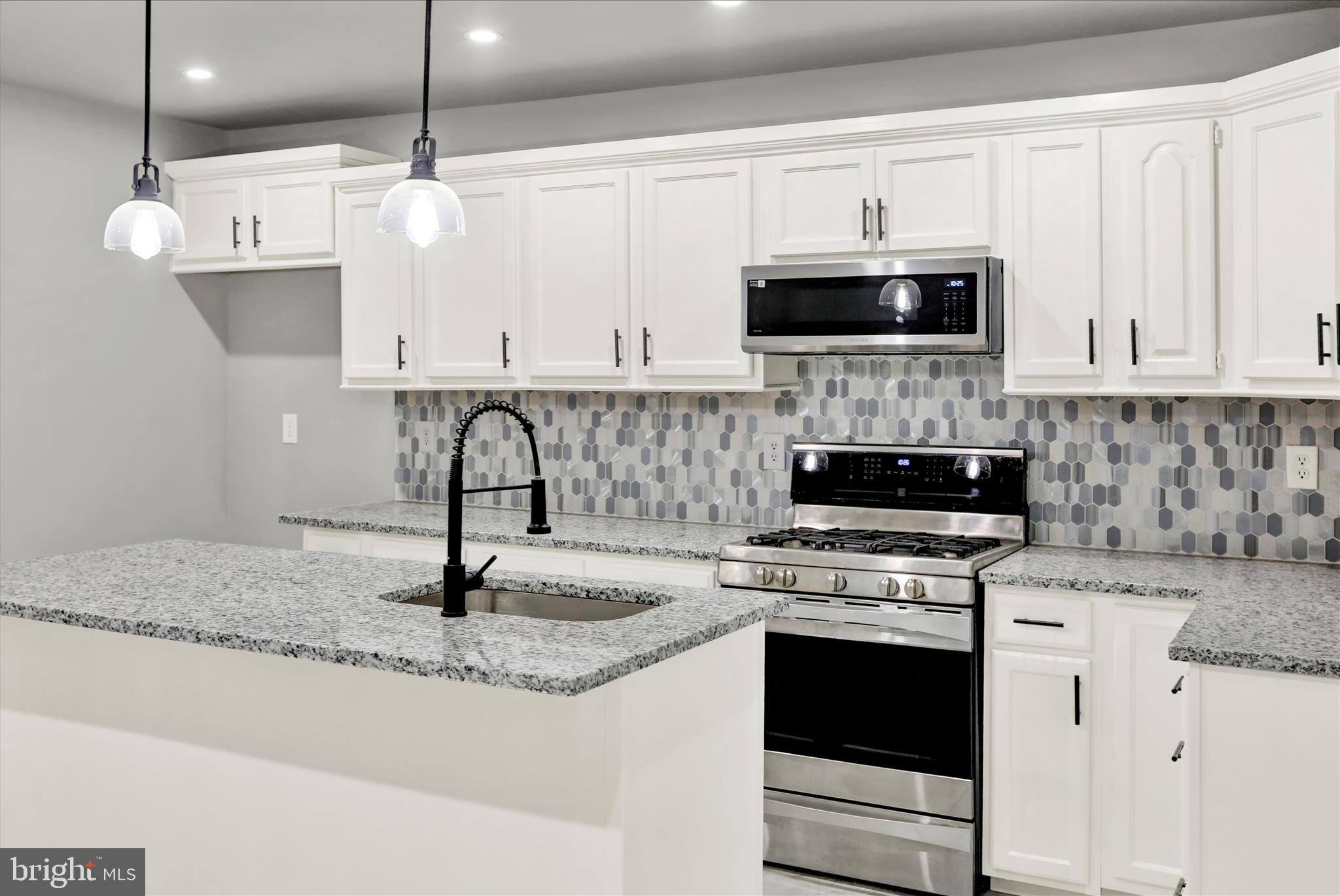 READING - Residential Lease