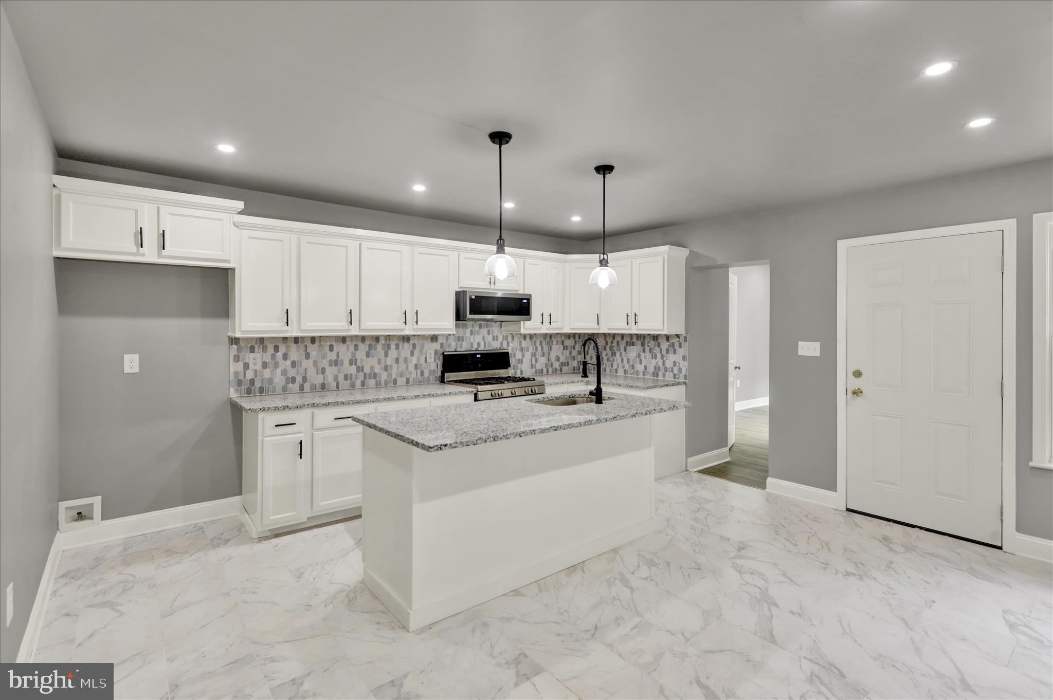 READING - Residential Lease