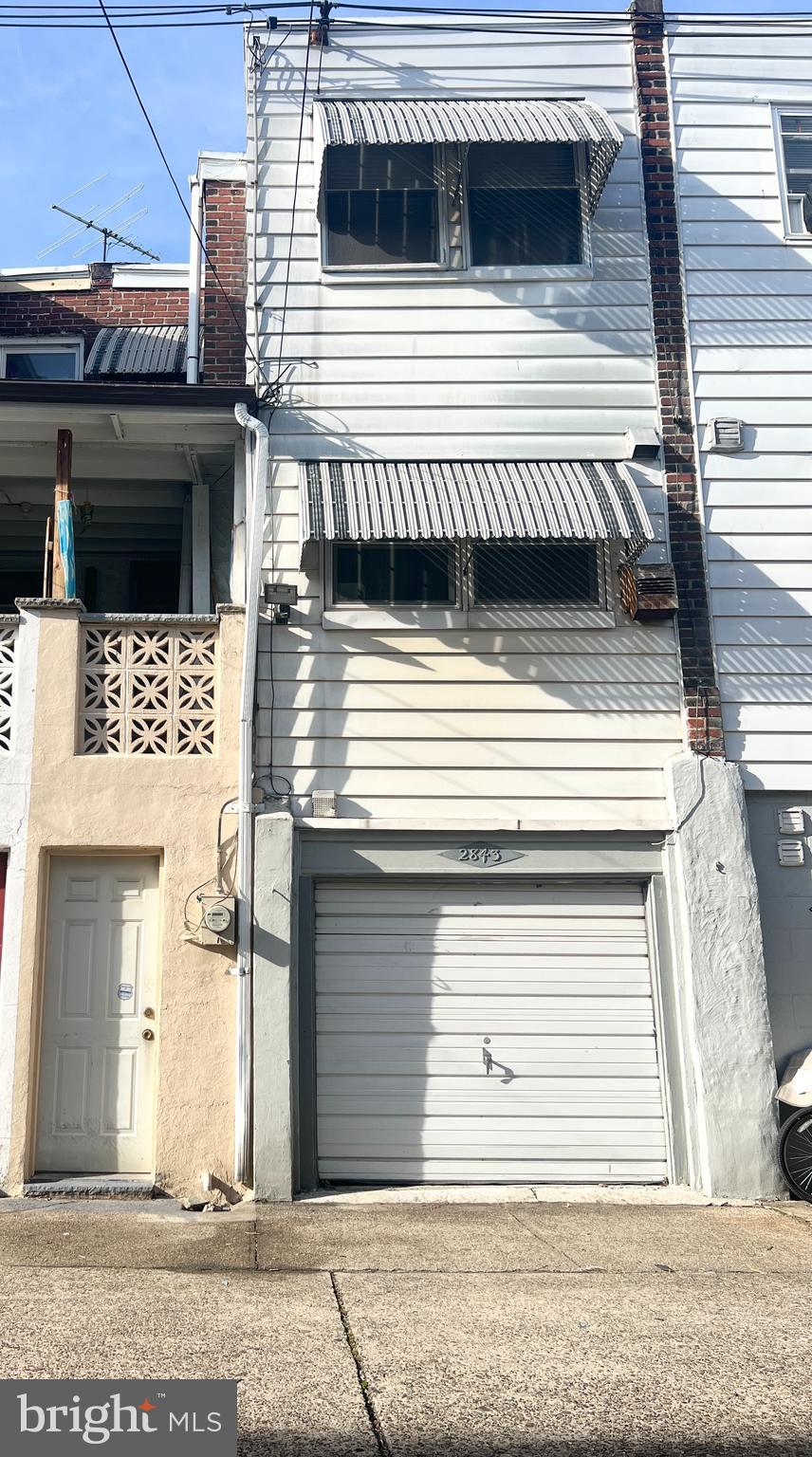 WHITMAN - Residential