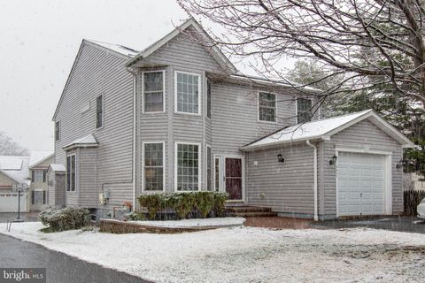 Photo of 6447 Loudon Avenue, ELKRIDGE, MD 21075 (MLS # MDHW2065604)