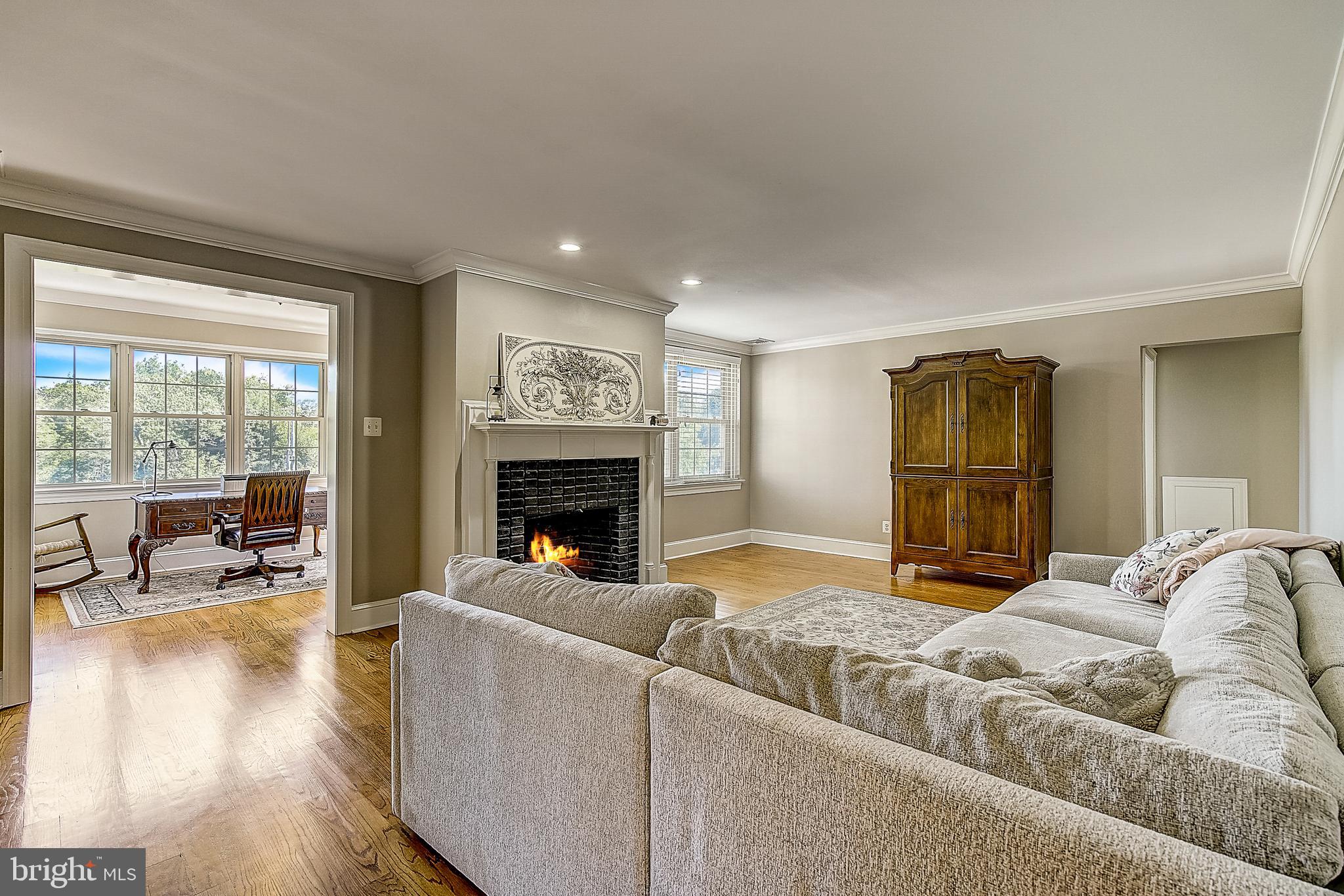 MERION MANOR - Residential