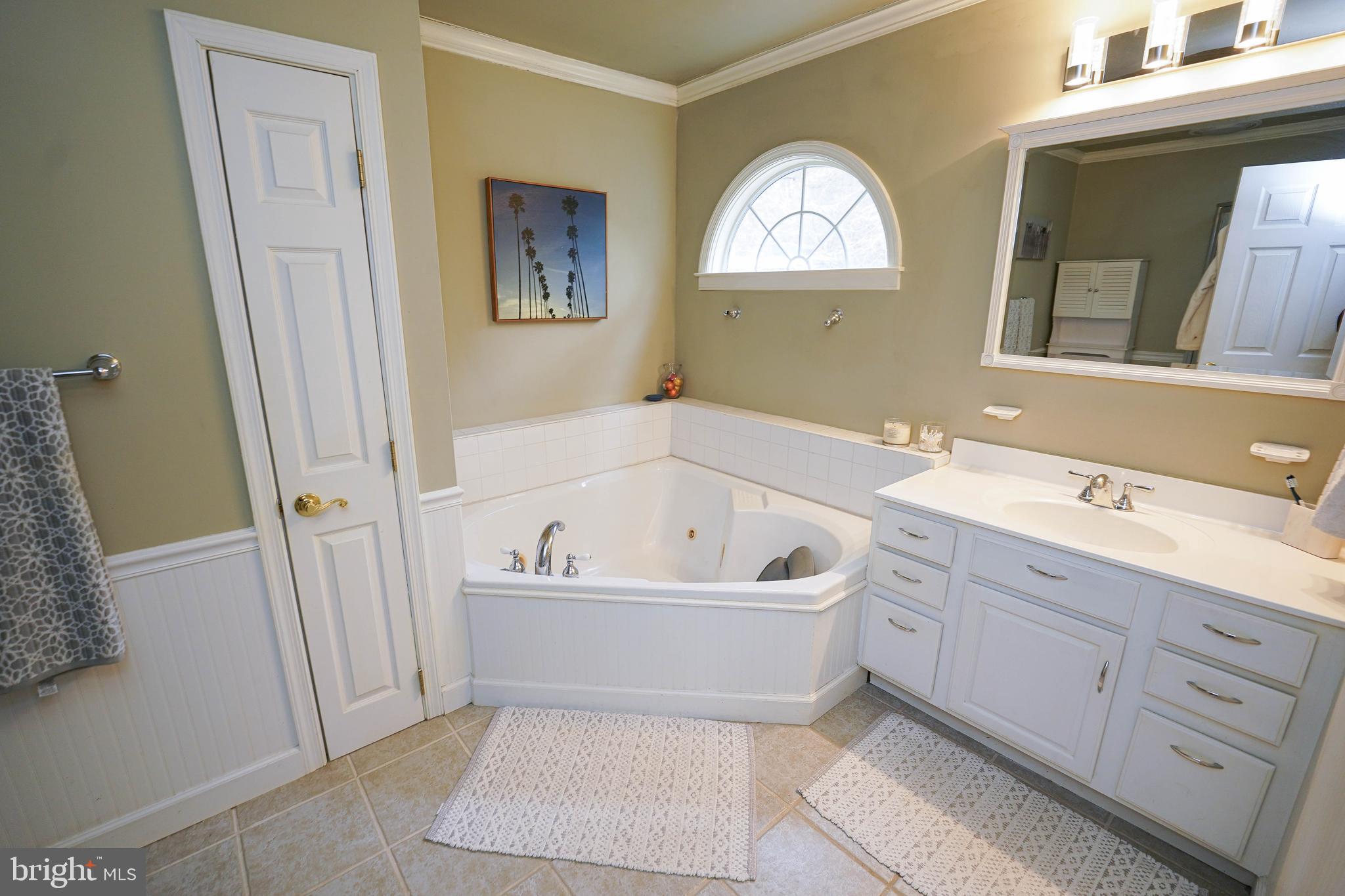 VILLAGE OF NASSAWANGO - Residential Lease