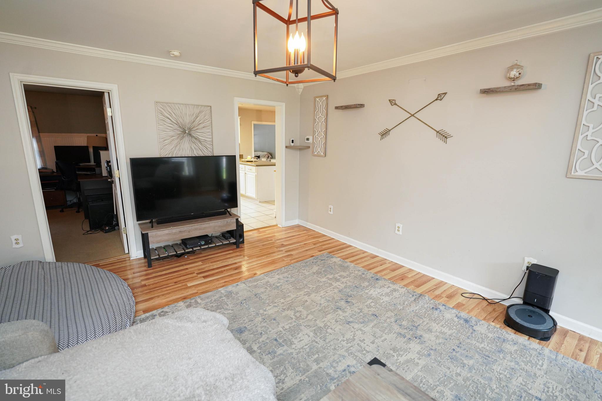 VILLAGE OF NASSAWANGO - Residential Lease