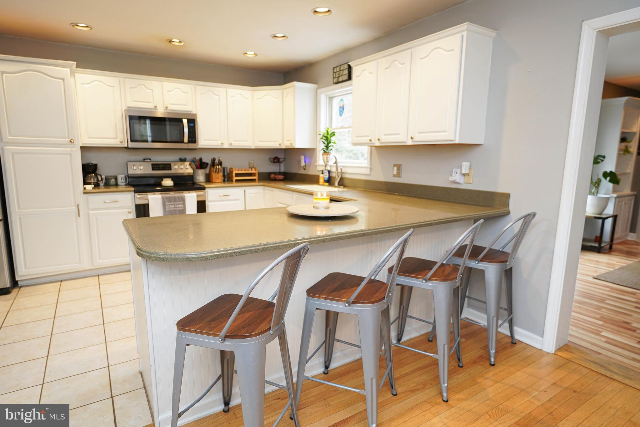 VILLAGE OF NASSAWANGO - Residential Lease