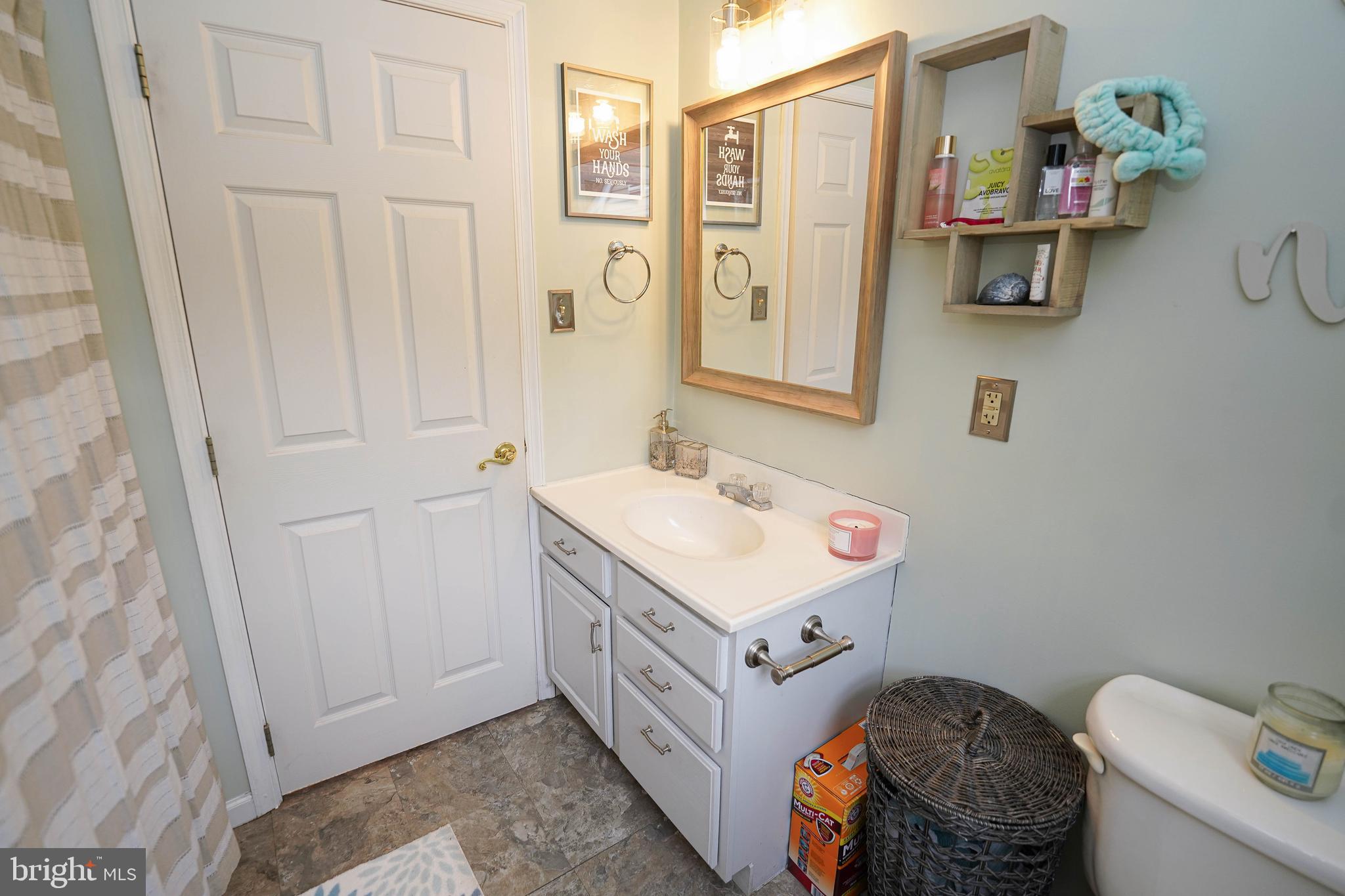 VILLAGE OF NASSAWANGO - Residential Lease