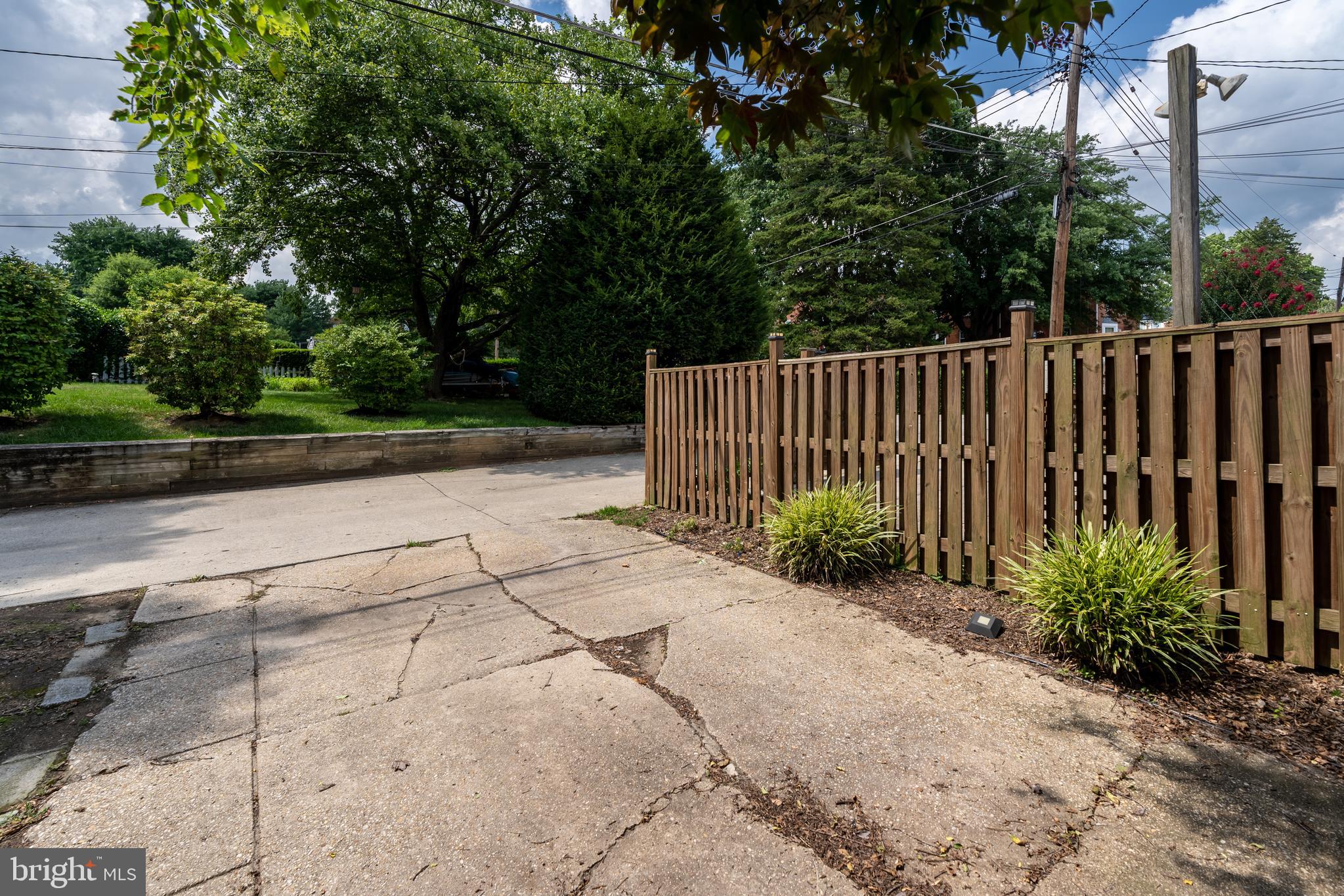 TOWSON - Residential