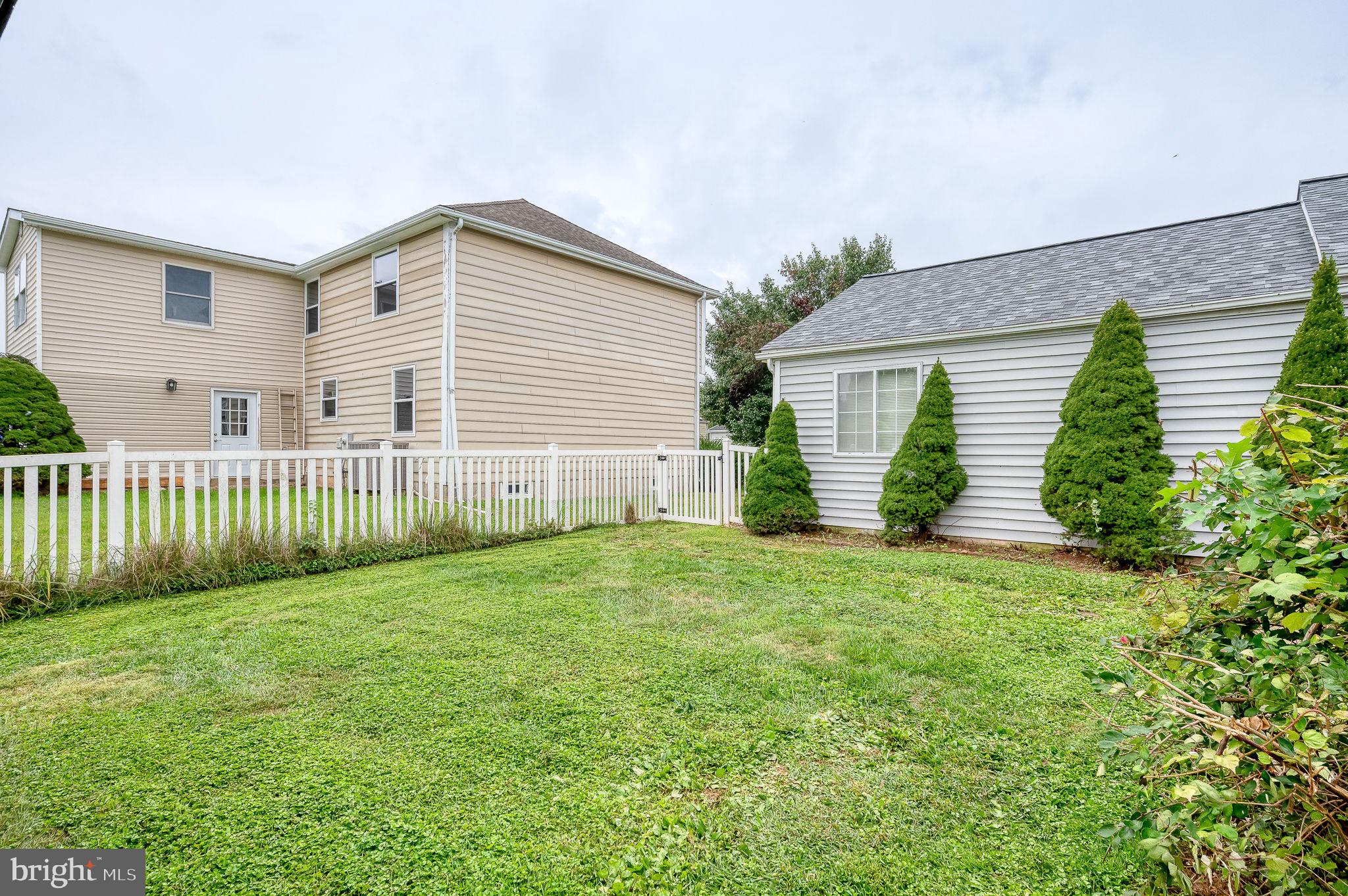 LAUREL VALLEY - Residential