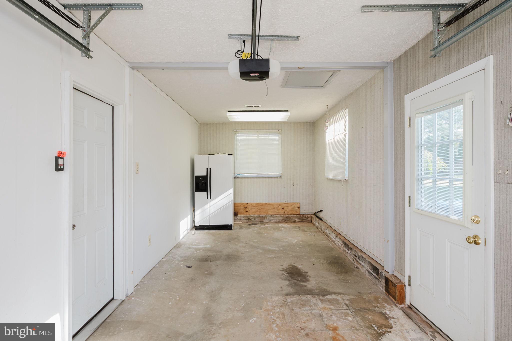 LAUREL VALLEY - Residential