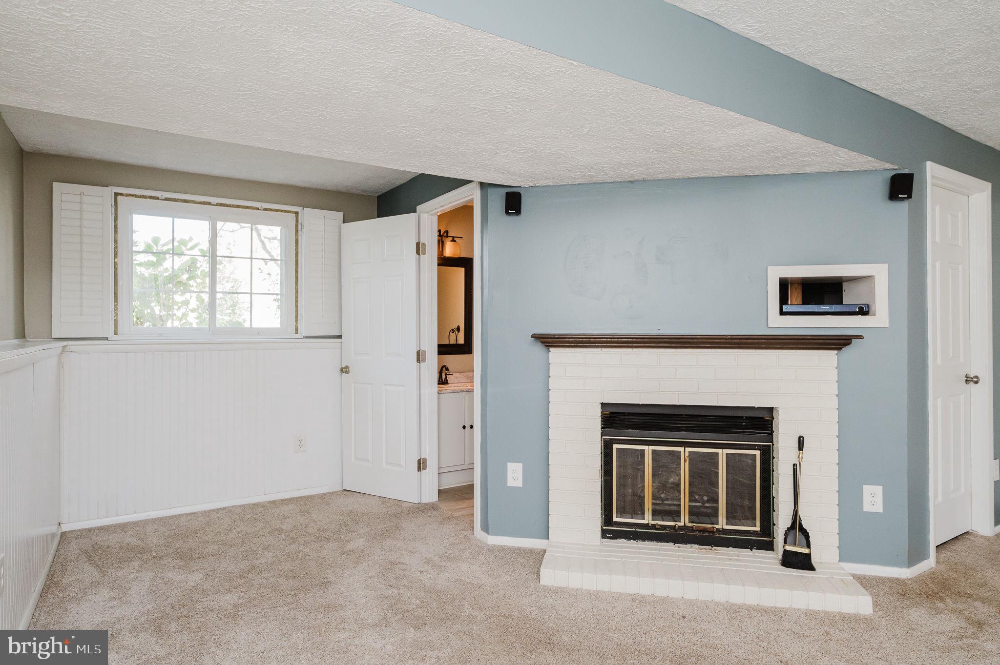 LAUREL VALLEY - Residential