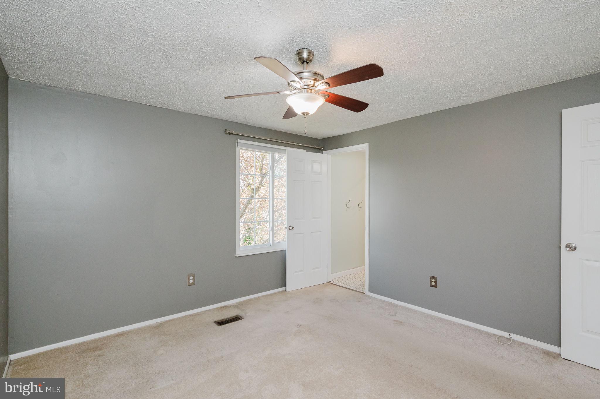 LAUREL VALLEY - Residential