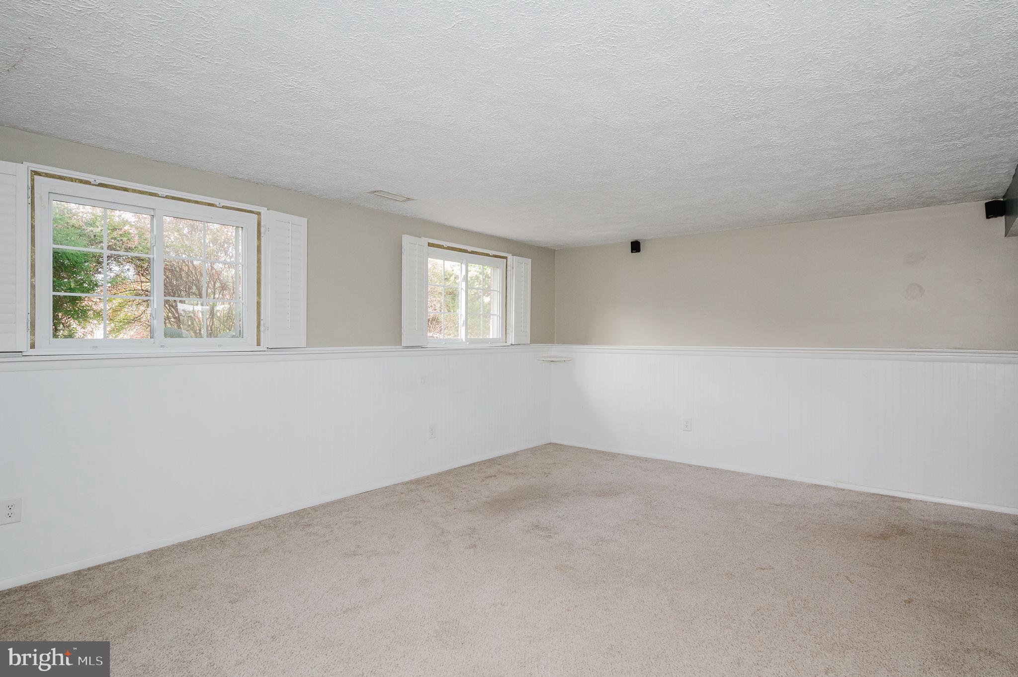 LAUREL VALLEY - Residential