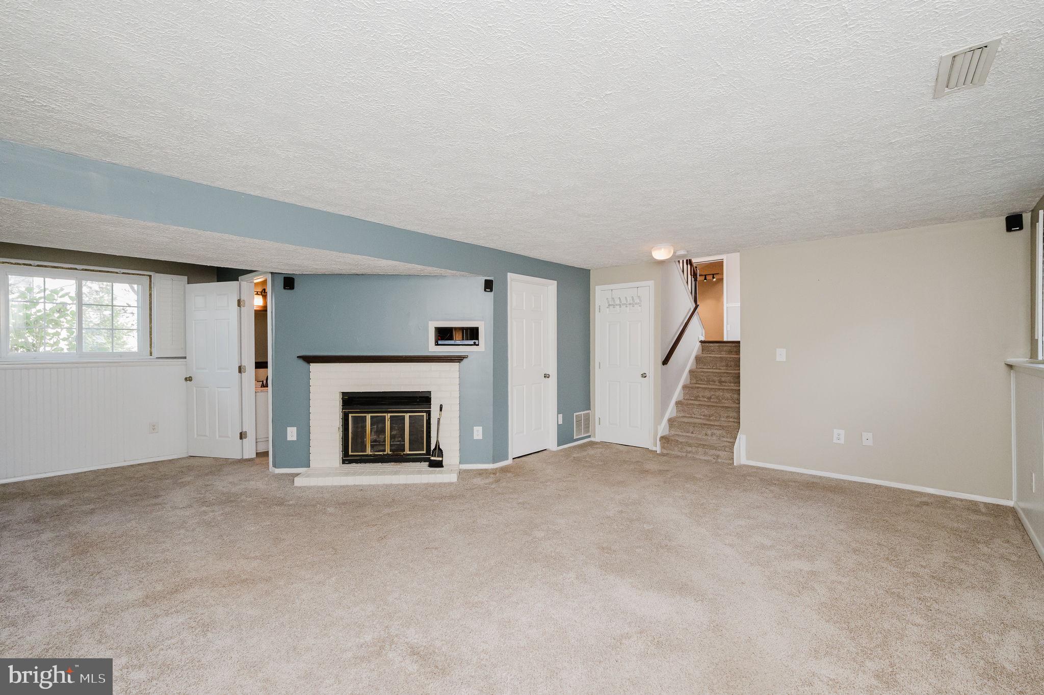 LAUREL VALLEY - Residential