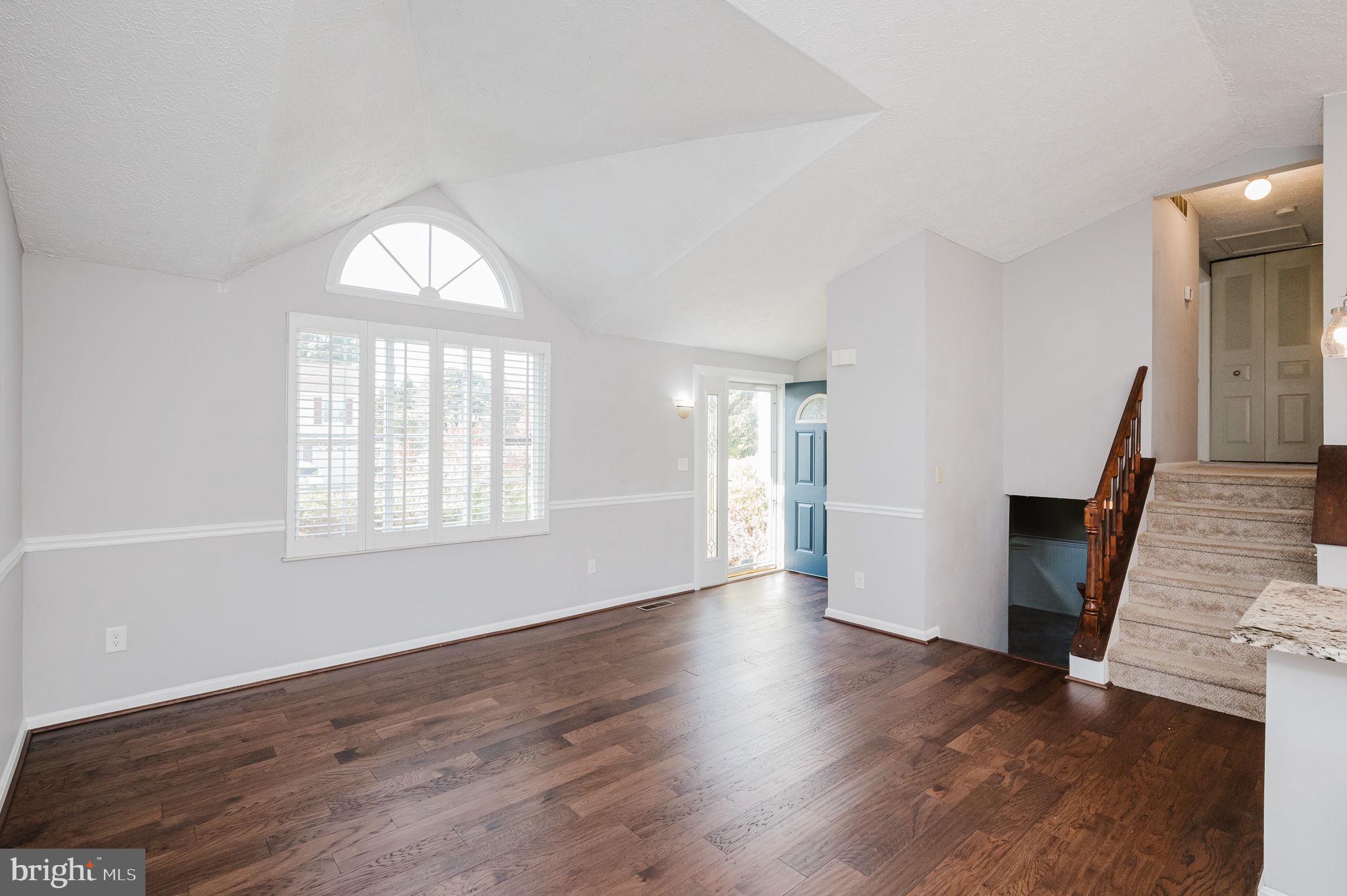 LAUREL VALLEY - Residential