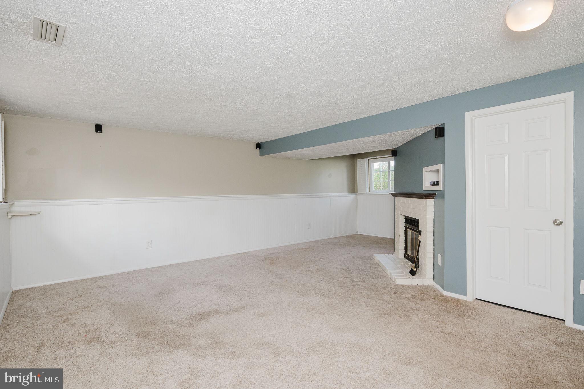 LAUREL VALLEY - Residential