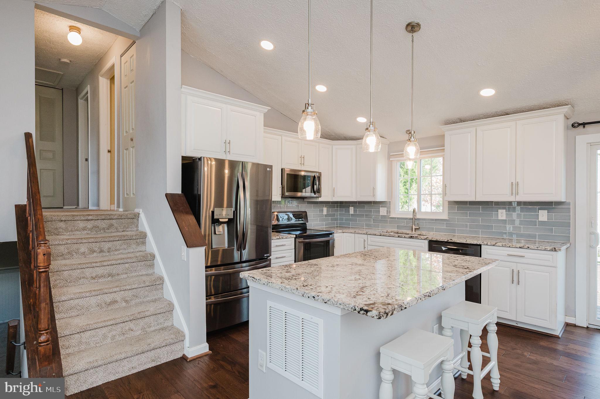 LAUREL VALLEY - Residential