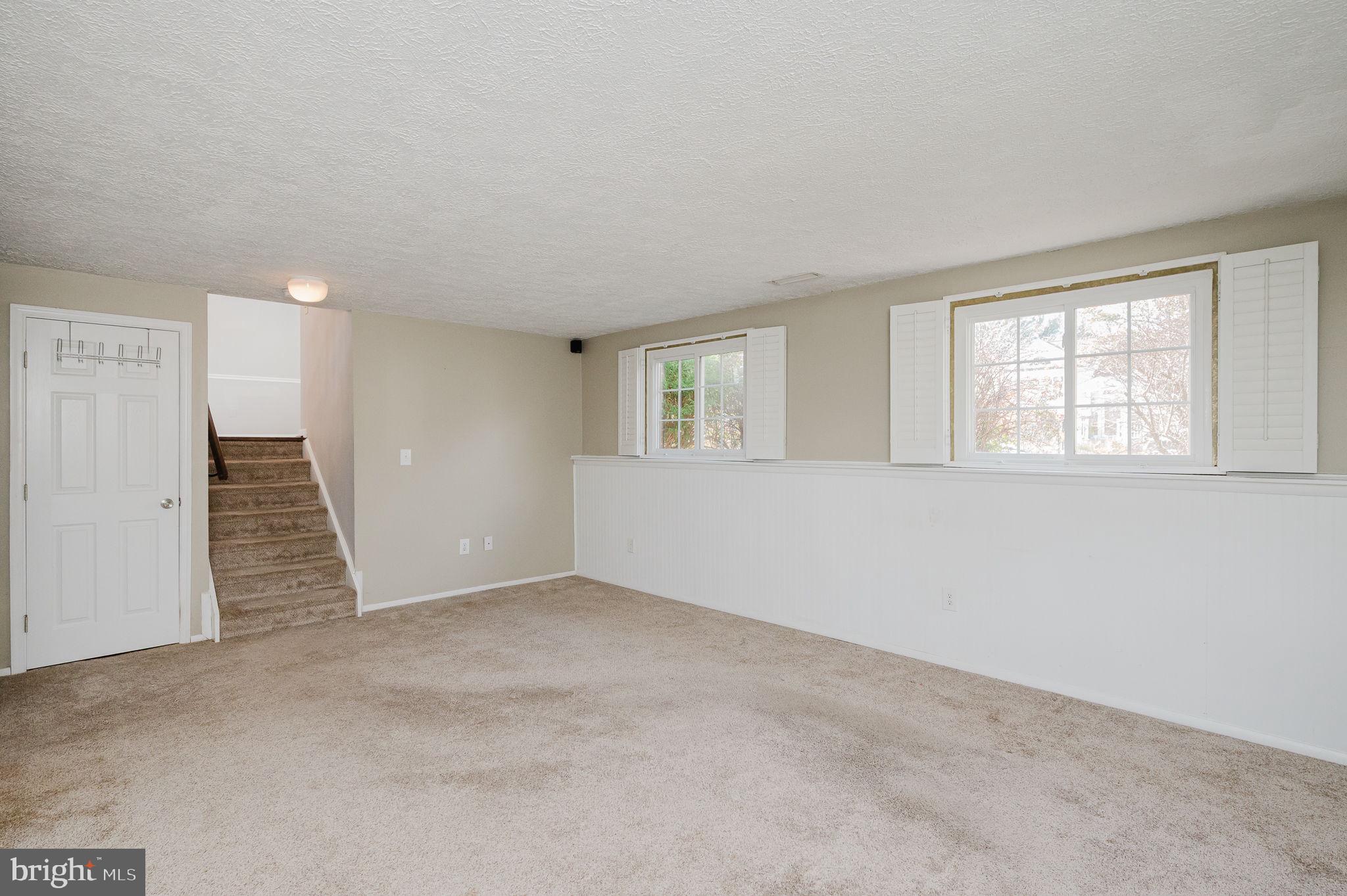 LAUREL VALLEY - Residential