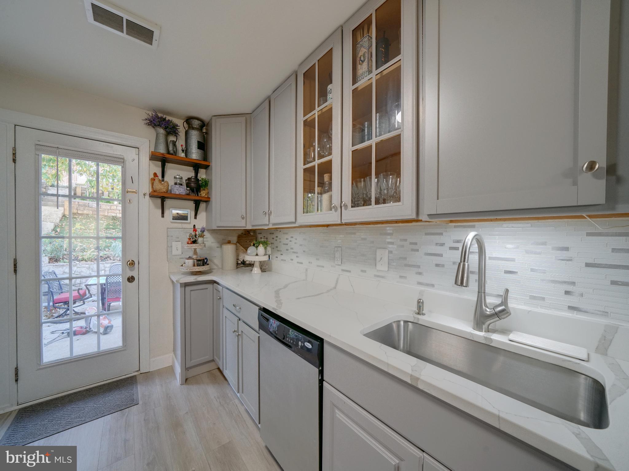 HILLBROOK - Residential