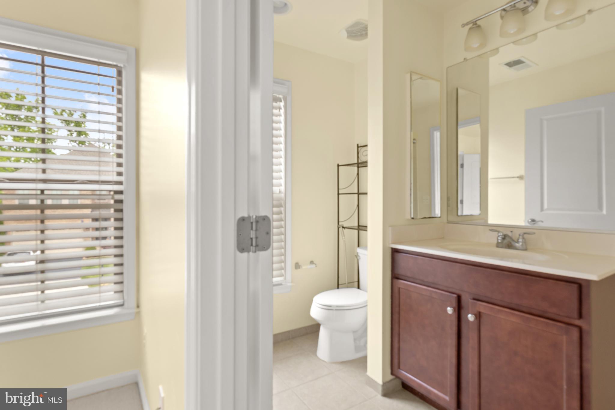 EAST CHASE - Residential