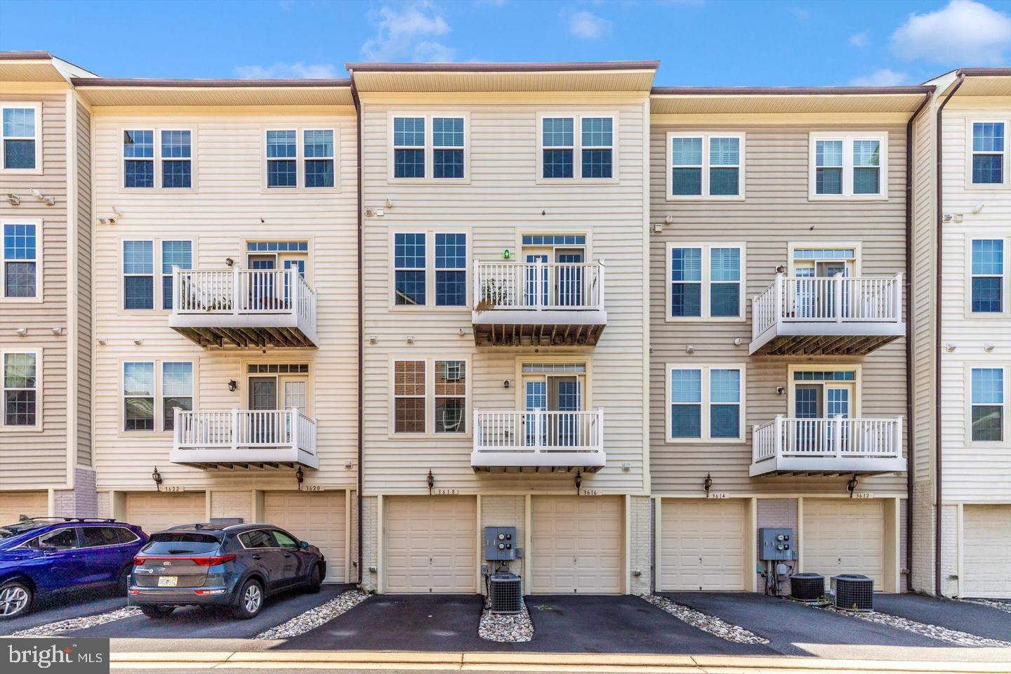 VILLAGES OF URBANA - Residential Lease