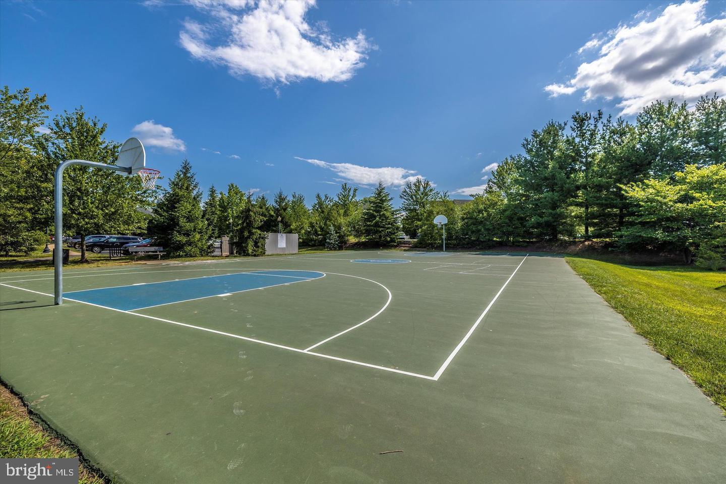 VILLAGES OF URBANA - Residential Lease