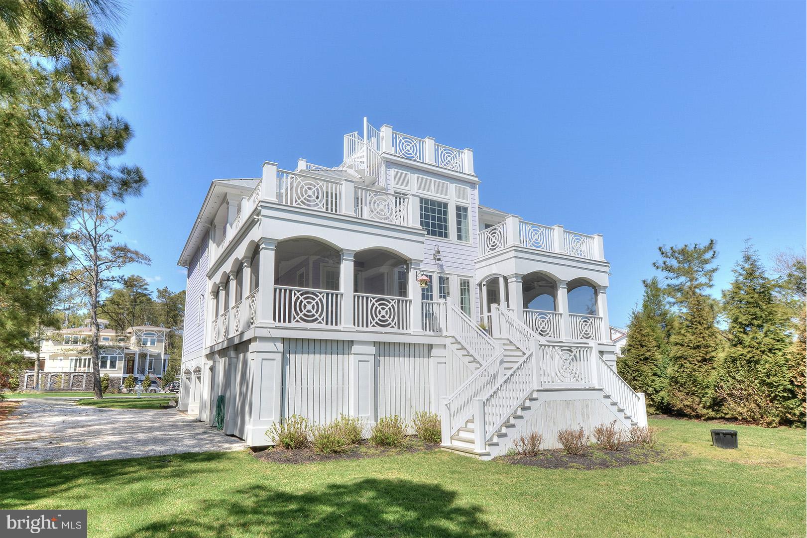 NORTH SHORES - Residential