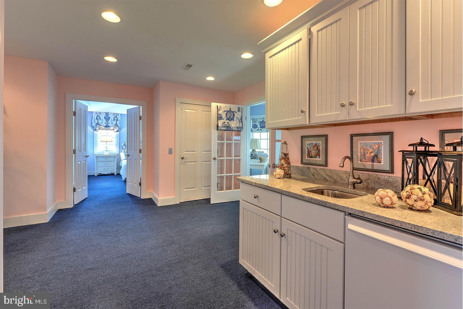 NORTH SHORES - Residential