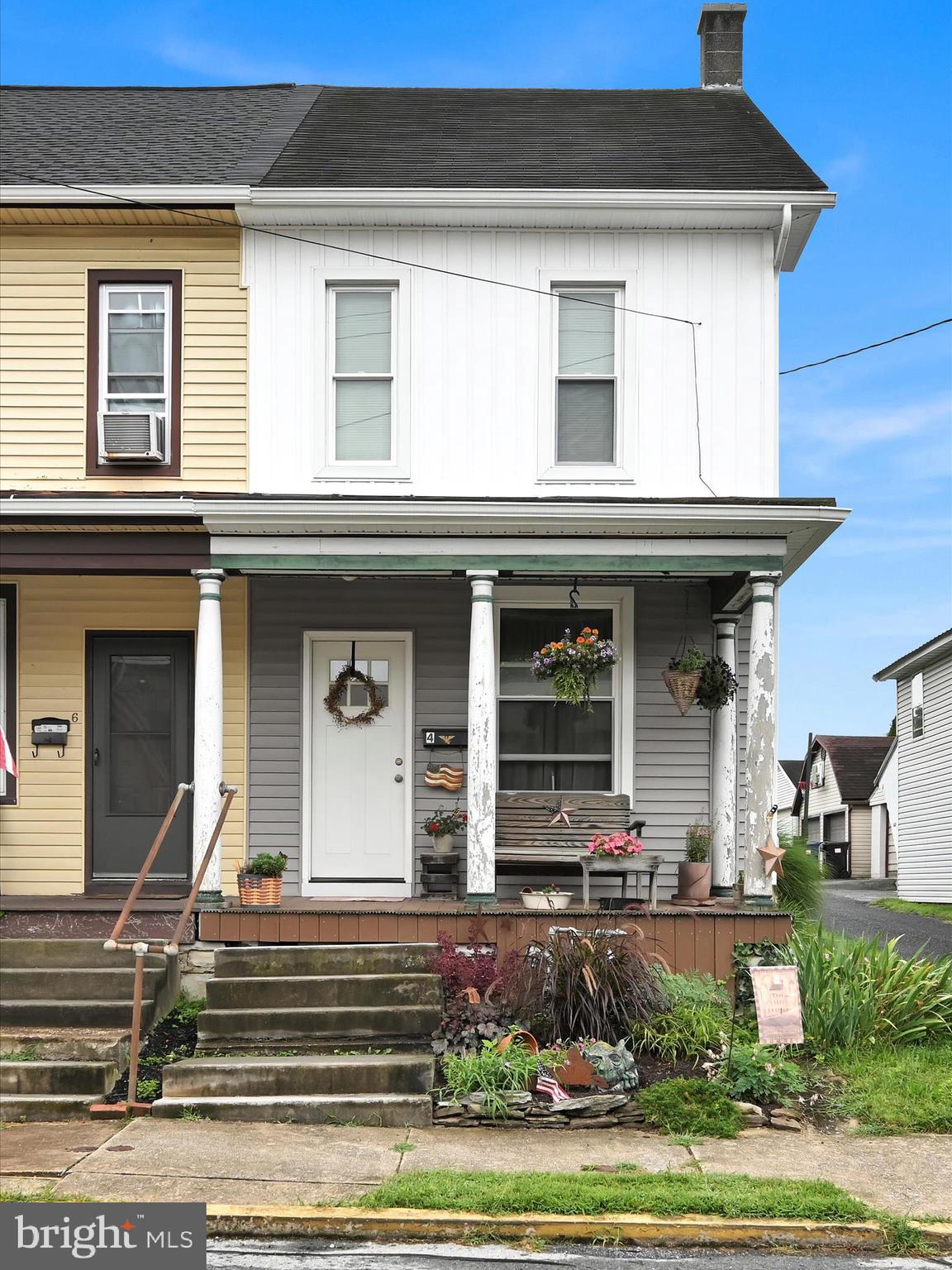 4 E MUTH AVENUE