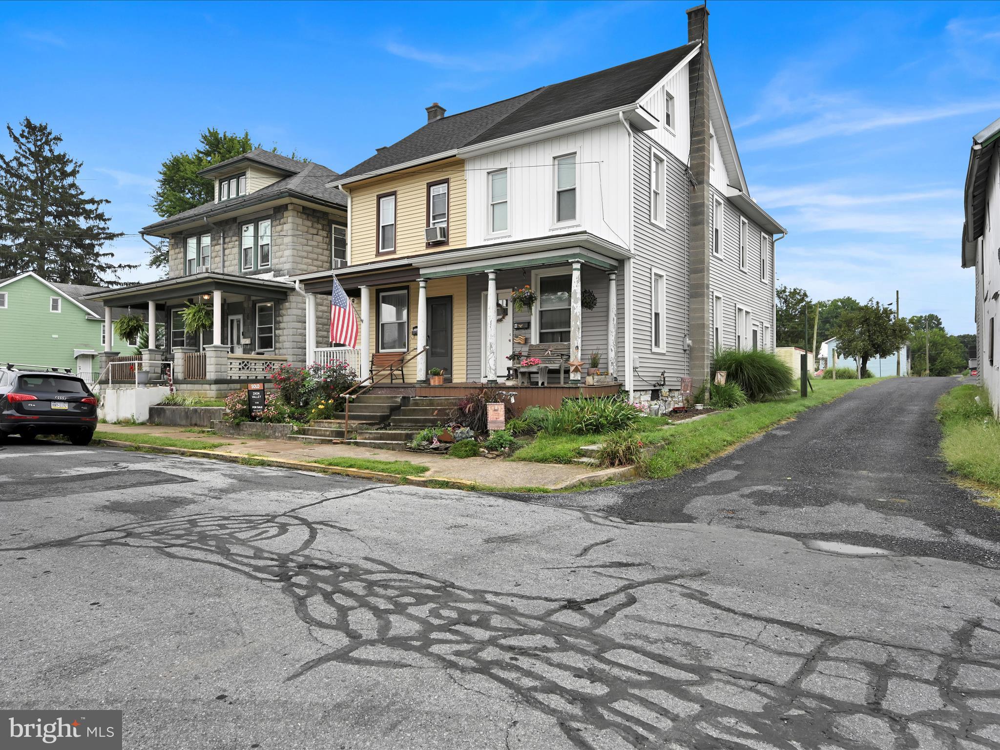 4 E MUTH AVENUE