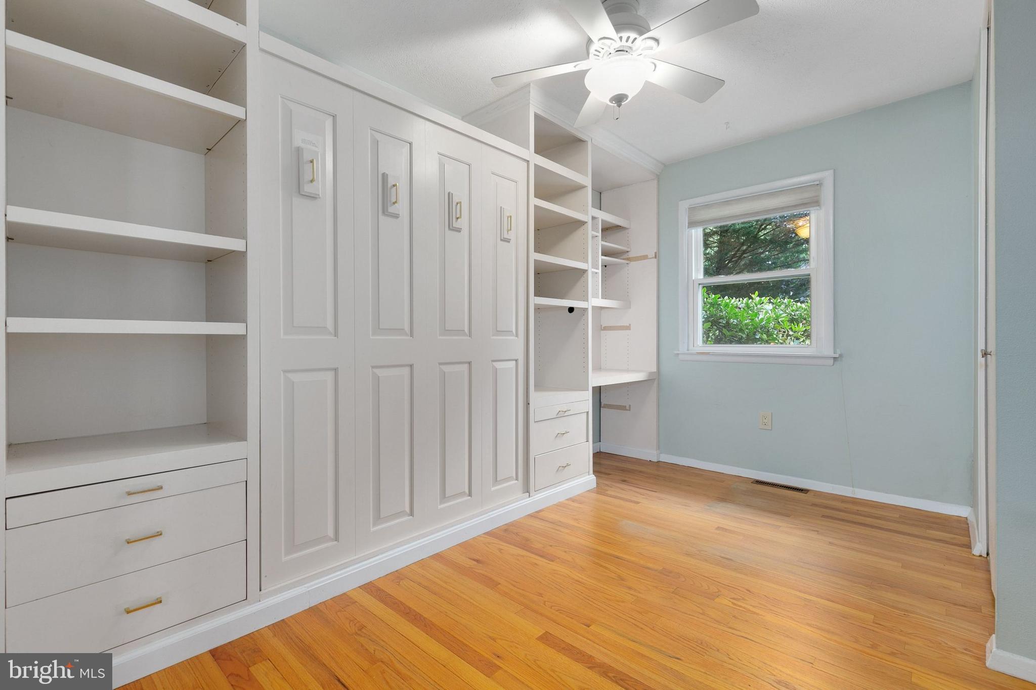 QUINCE ORCHARD VALLEY - Residential