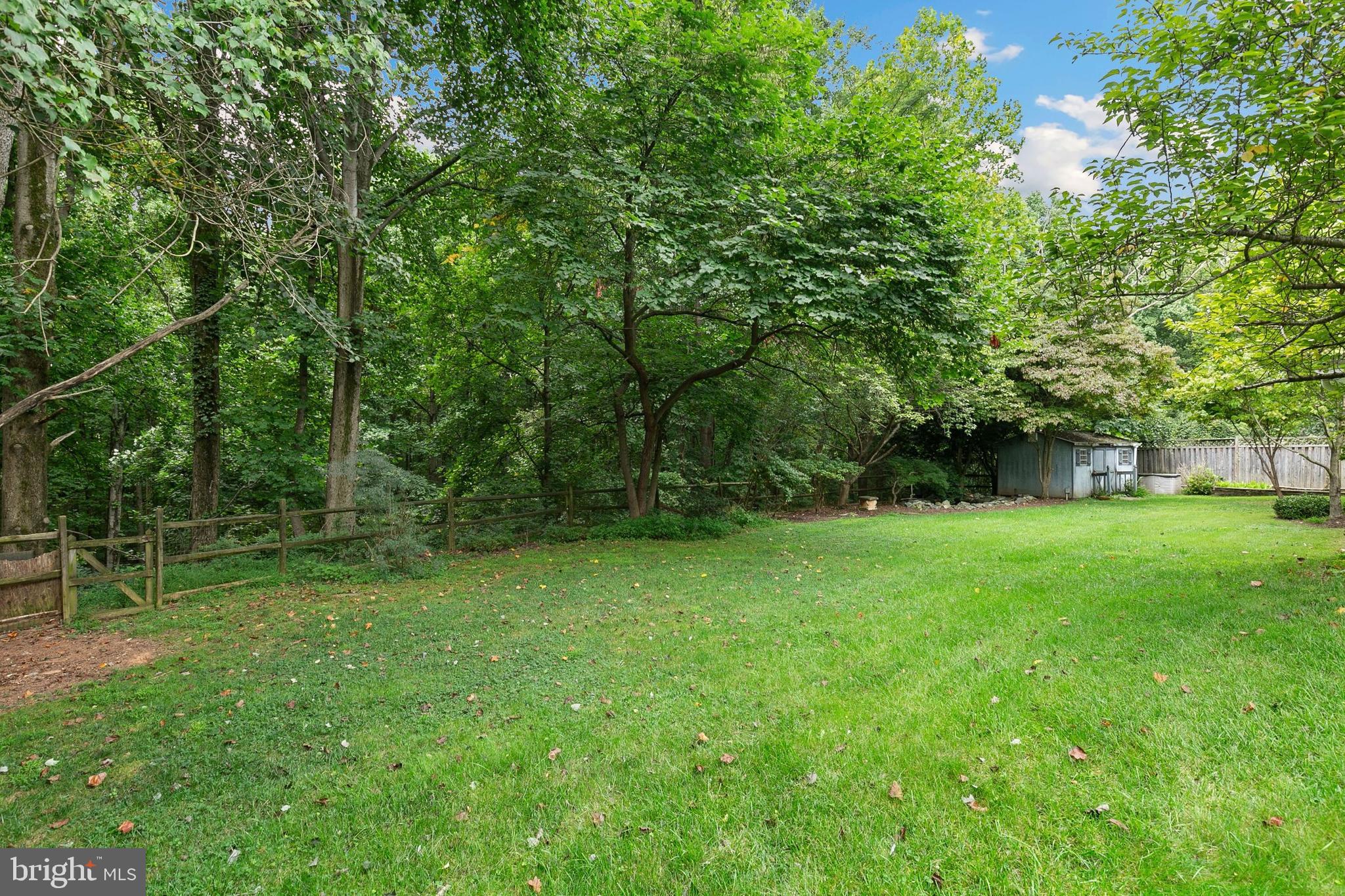 QUINCE ORCHARD VALLEY - Residential
