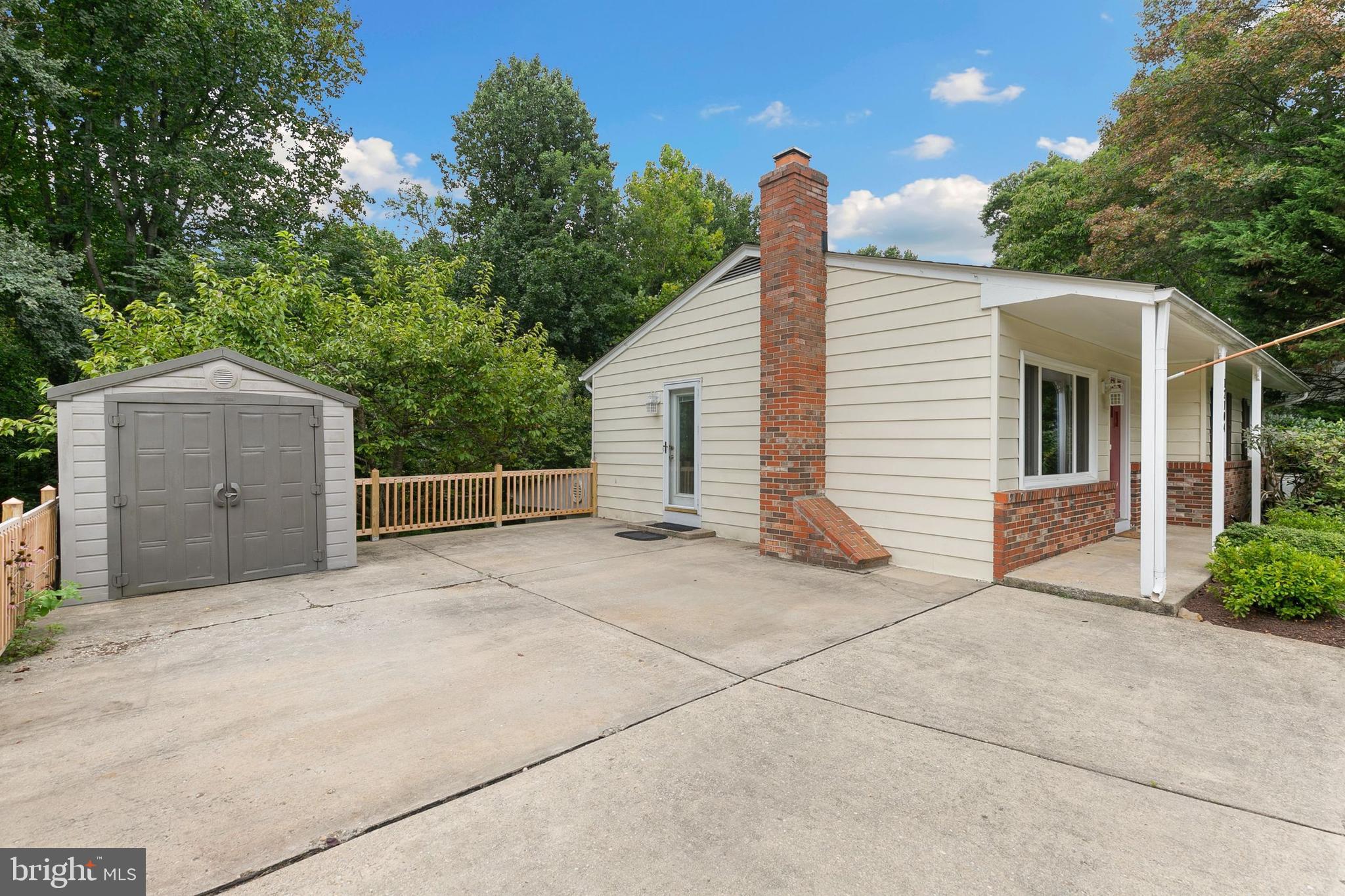 QUINCE ORCHARD VALLEY - Residential