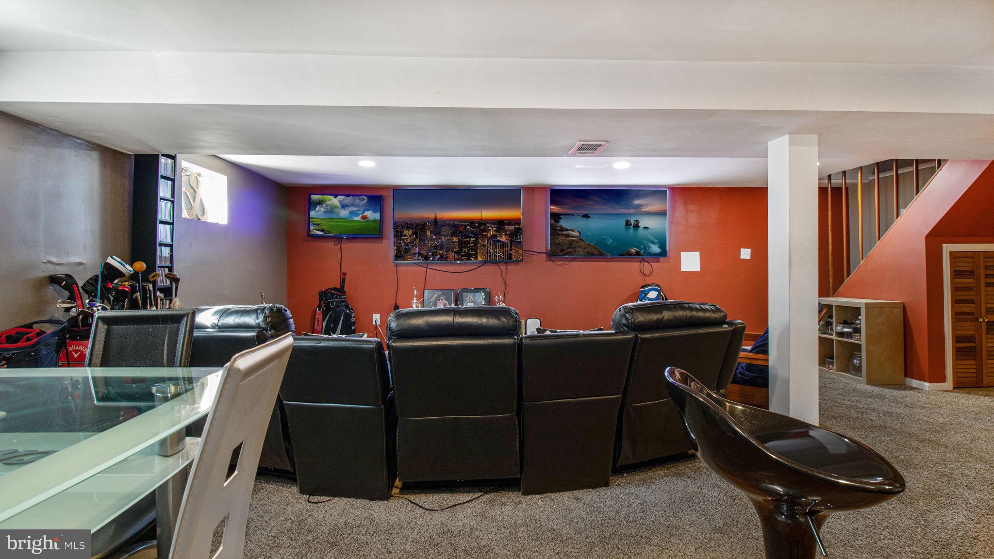 RAMBLEWOOD VILLAGE - Residential