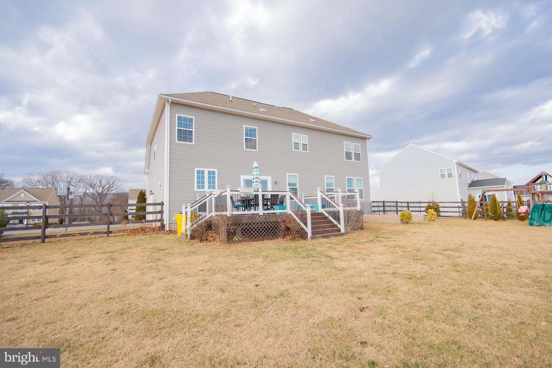 RIDGES OF TUSCARORA - Residential