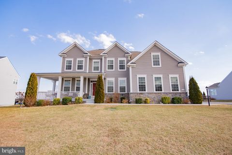 725 HOLLAND DRIVE MARTINSBURG WV 25403