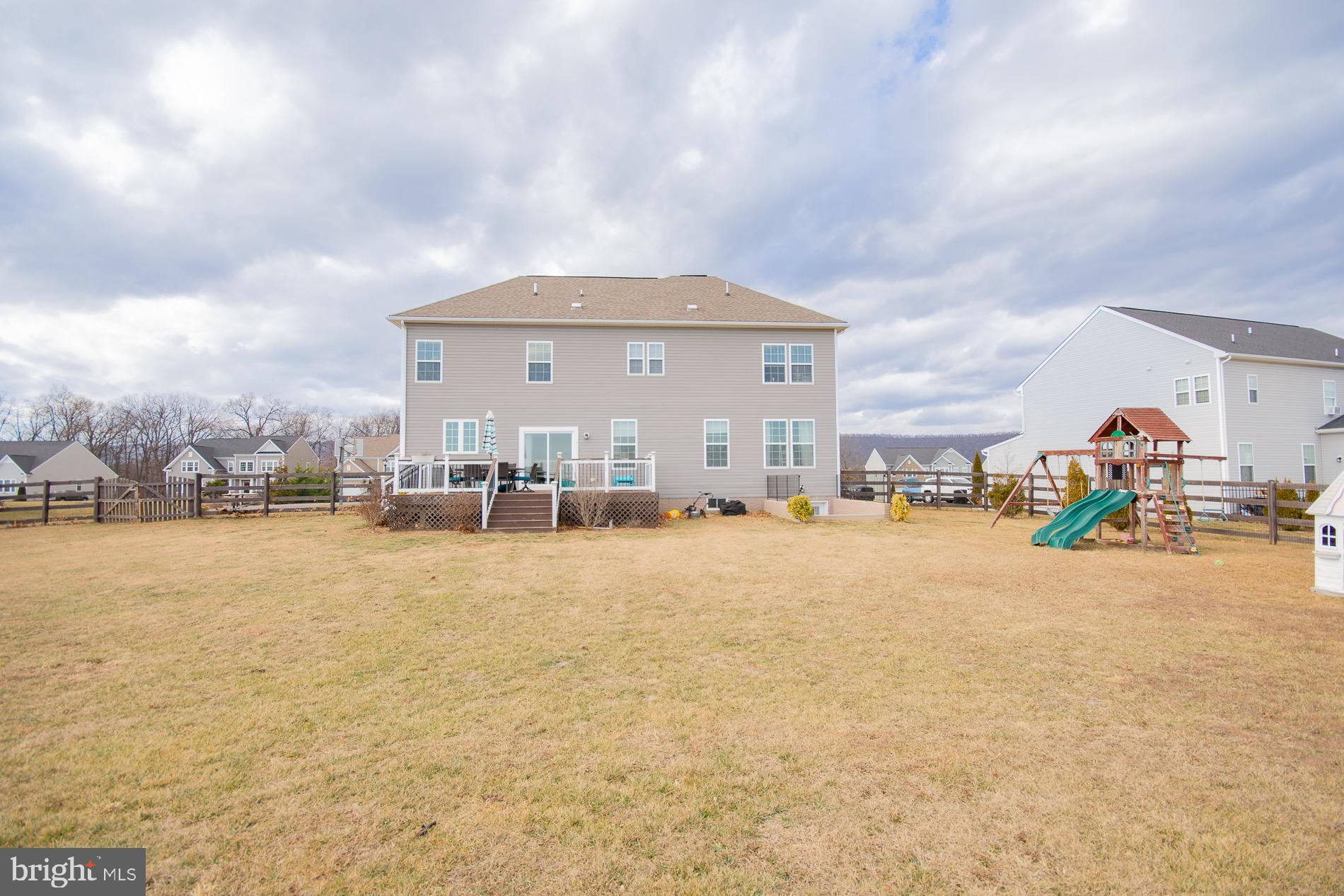 RIDGES OF TUSCARORA - Residential