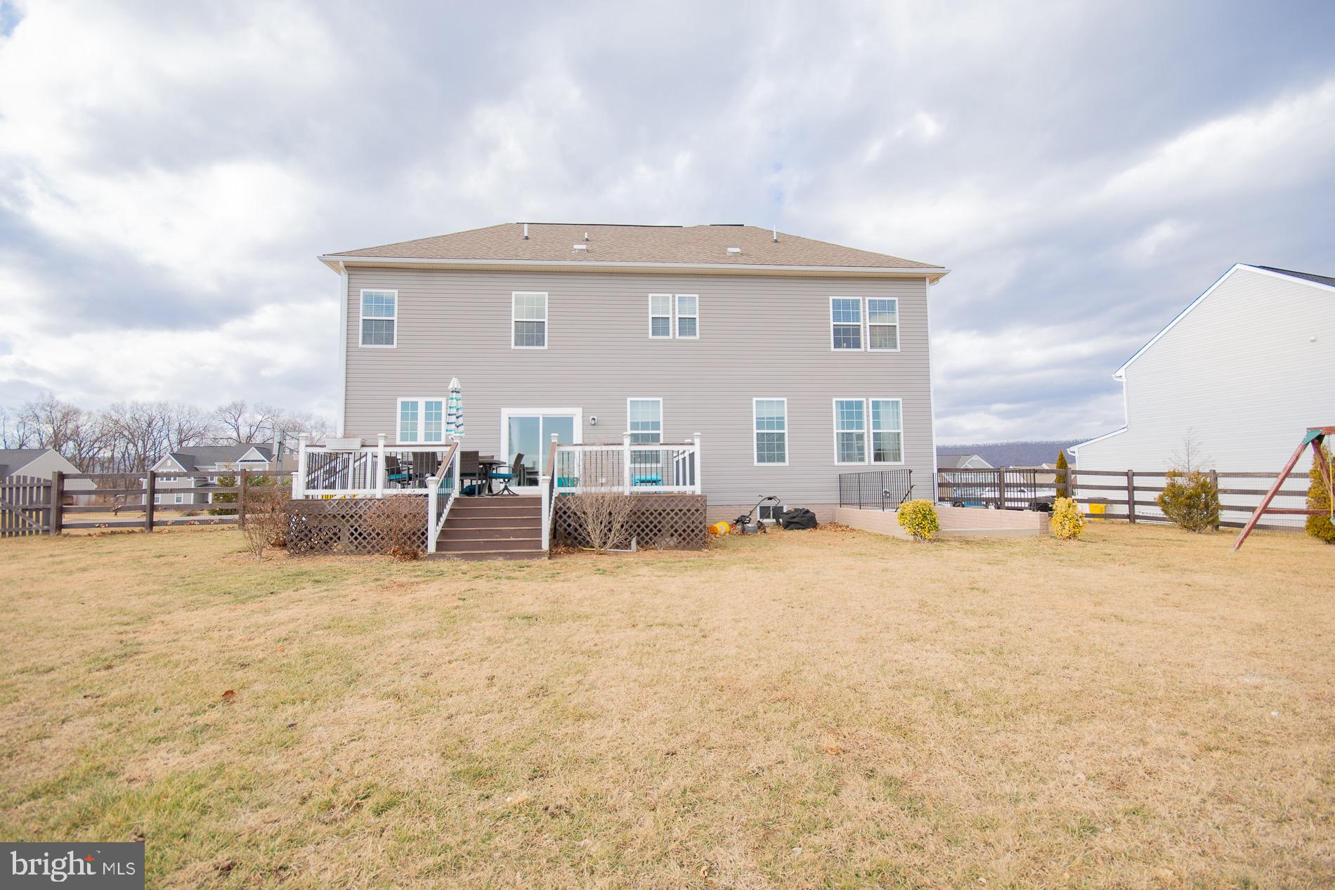 RIDGES OF TUSCARORA - Residential