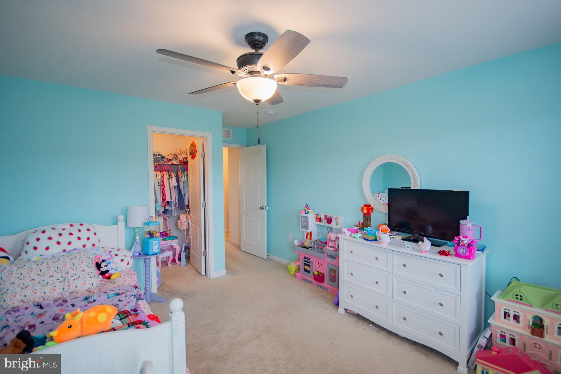 RIDGES OF TUSCARORA - Residential