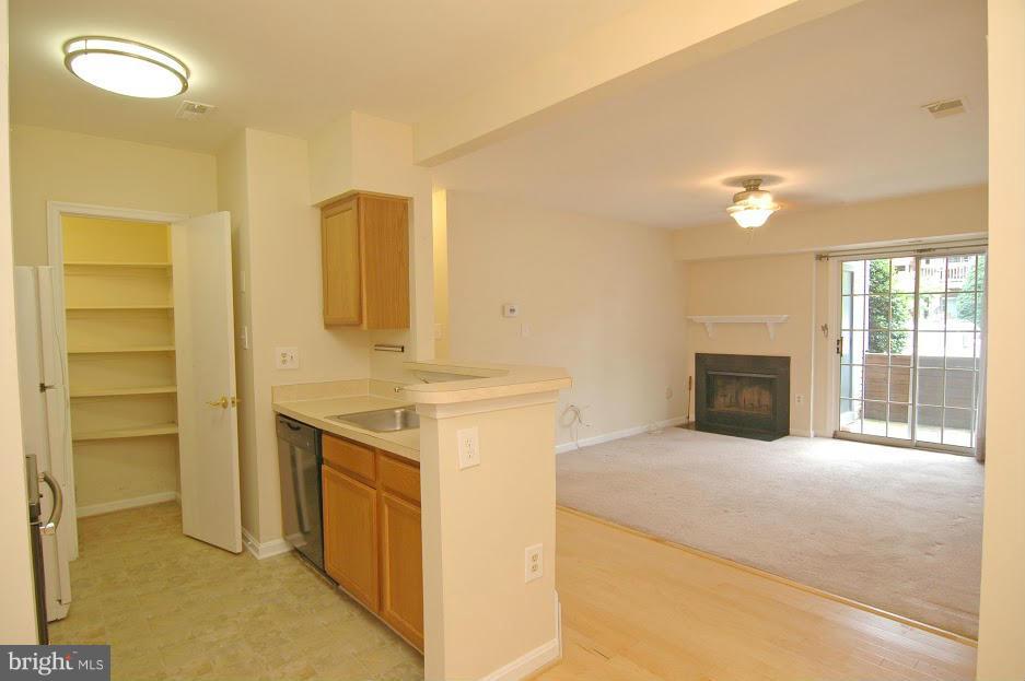 SURREY AT MANCHESTER LAKES - Residential Lease