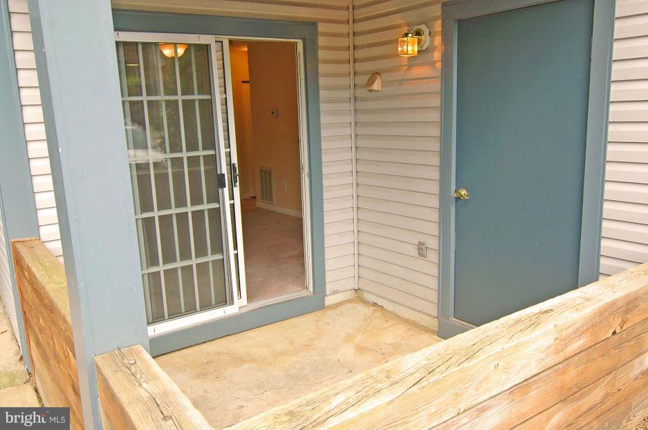 SURREY AT MANCHESTER LAKES - Residential Lease