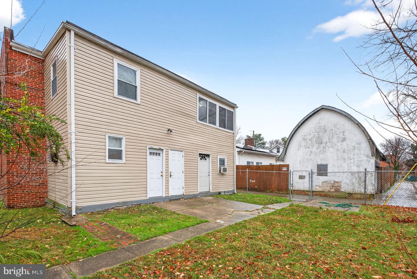 3207 11TH PL SE 3