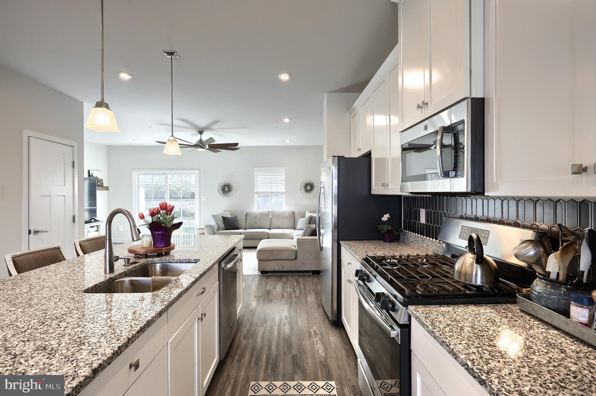 REGENTS GLEN - Residential