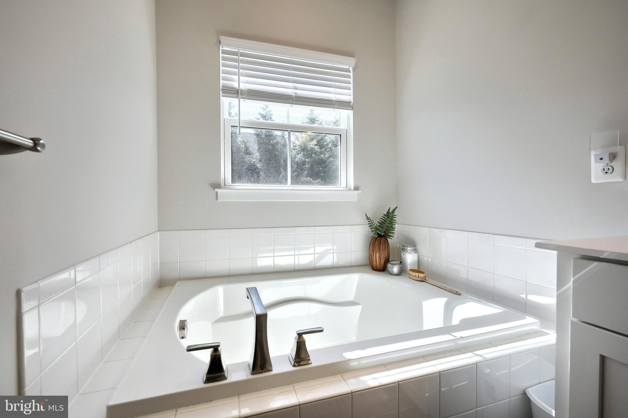 REGENTS GLEN - Residential