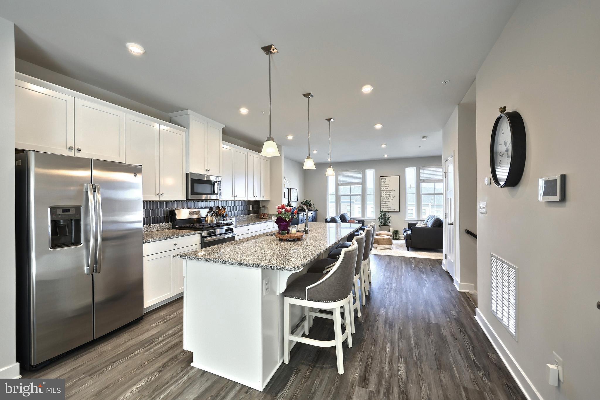 REGENTS GLEN - Residential