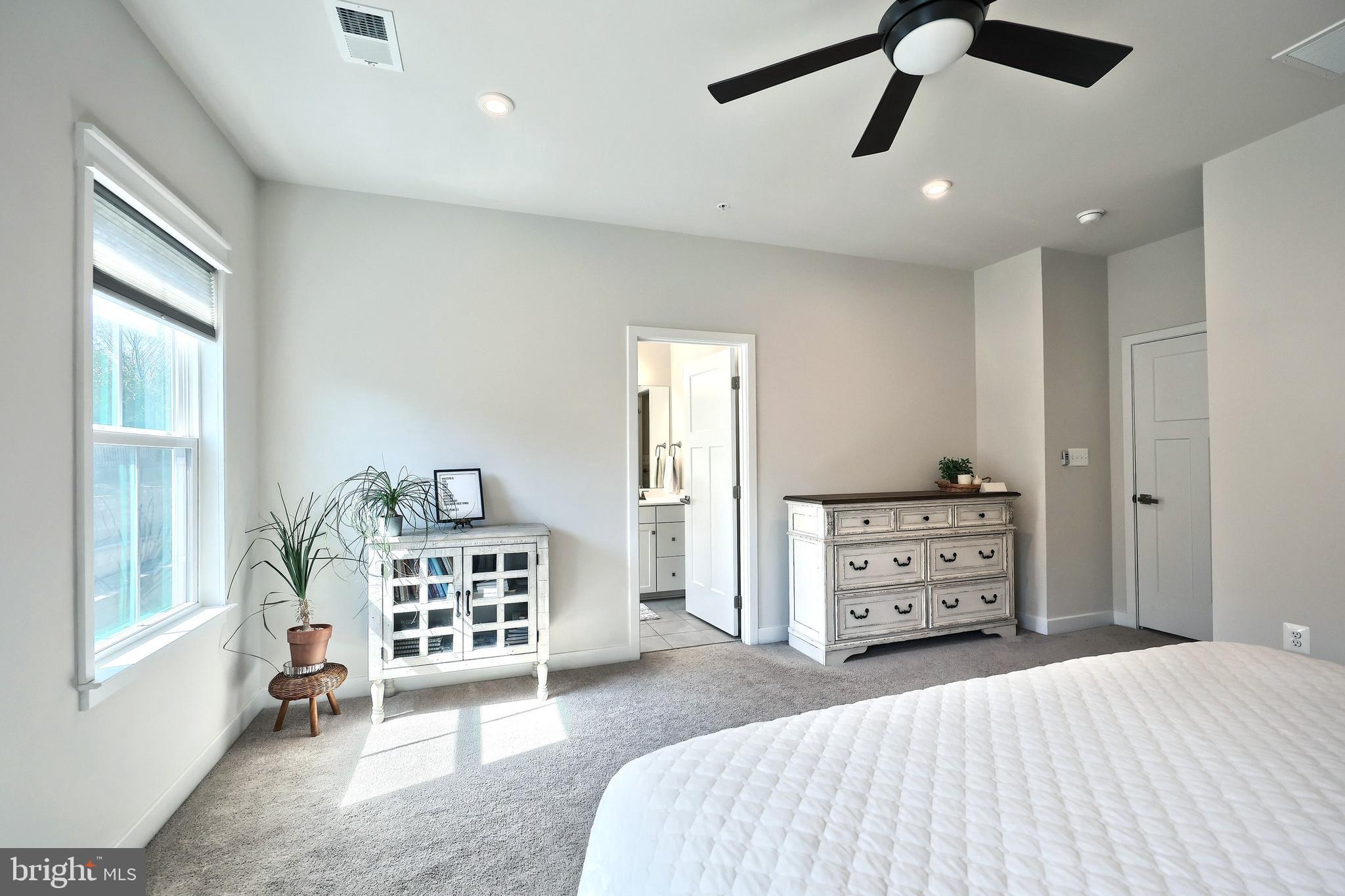 REGENTS GLEN - Residential