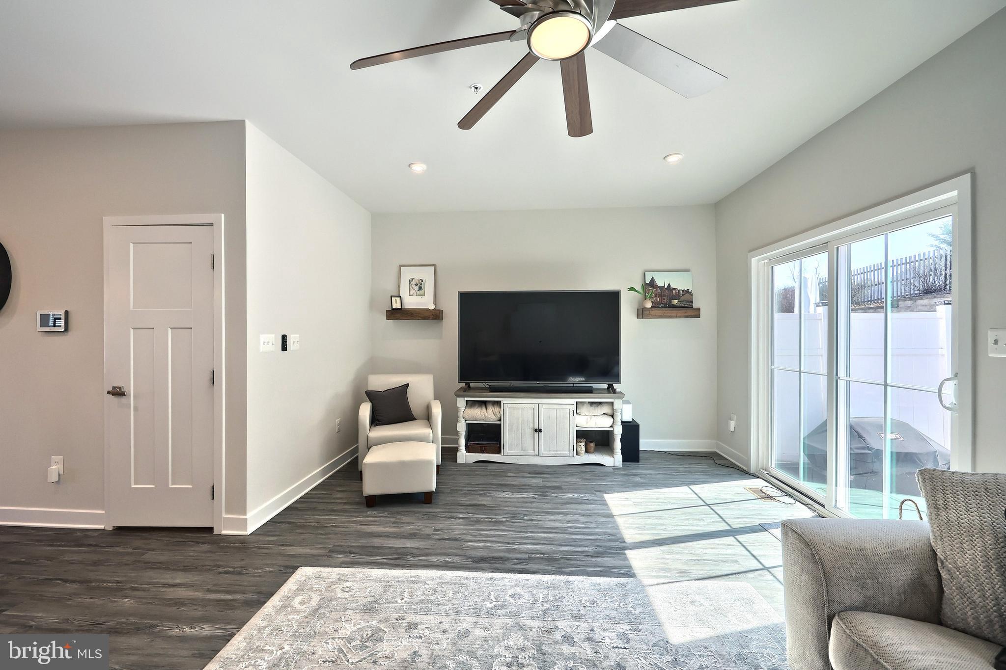 REGENTS GLEN - Residential