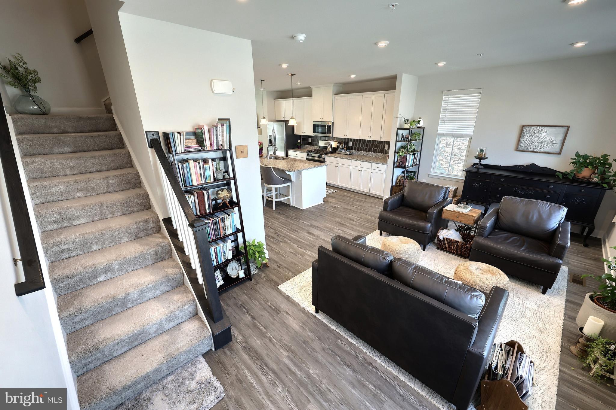 REGENTS GLEN - Residential