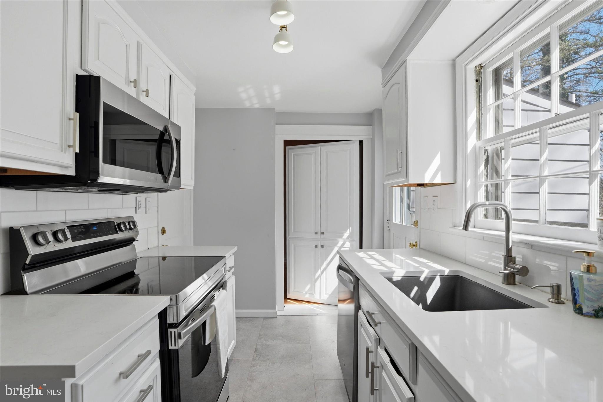 ENFIELD - Residential