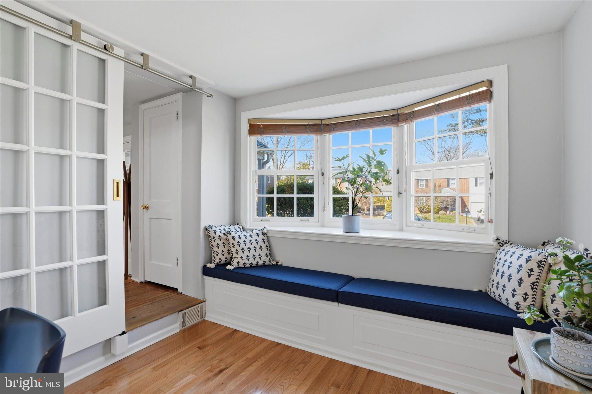 ENFIELD - Residential