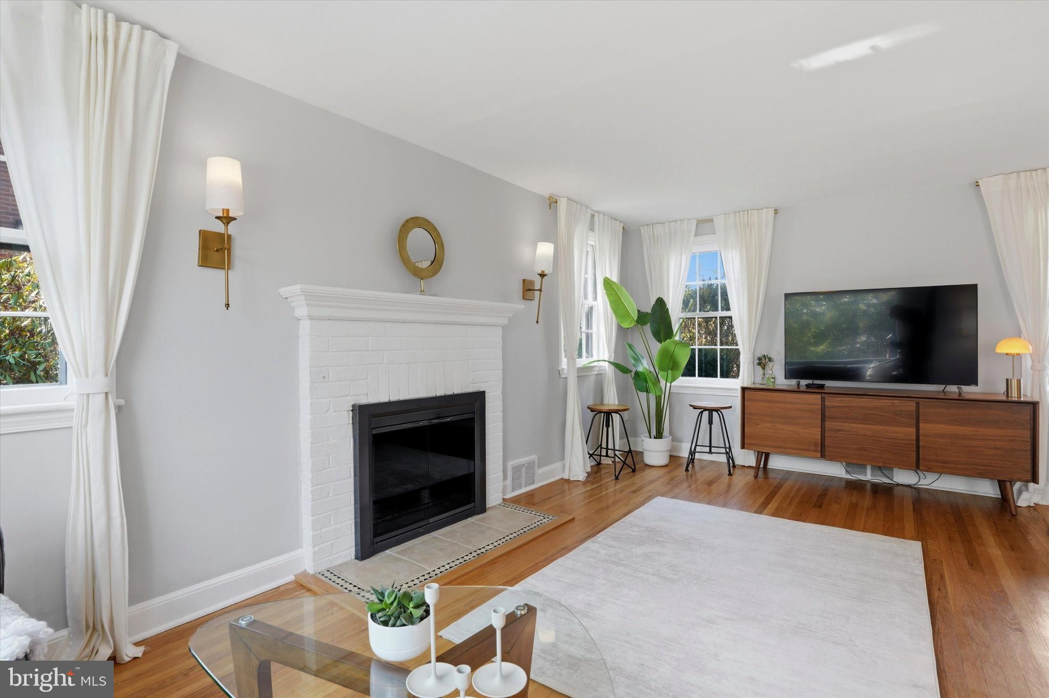 ENFIELD - Residential