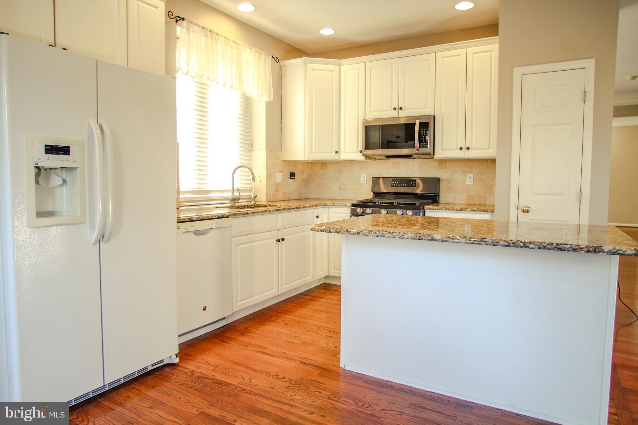 WHITELAND WOODS - Residential Lease